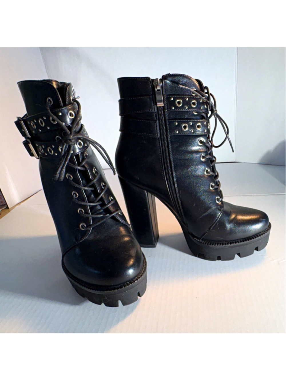 Women’s Black Faux Leather Punk Gothic Ankle Bootie Lace-Up Side Zip Buckle 8M